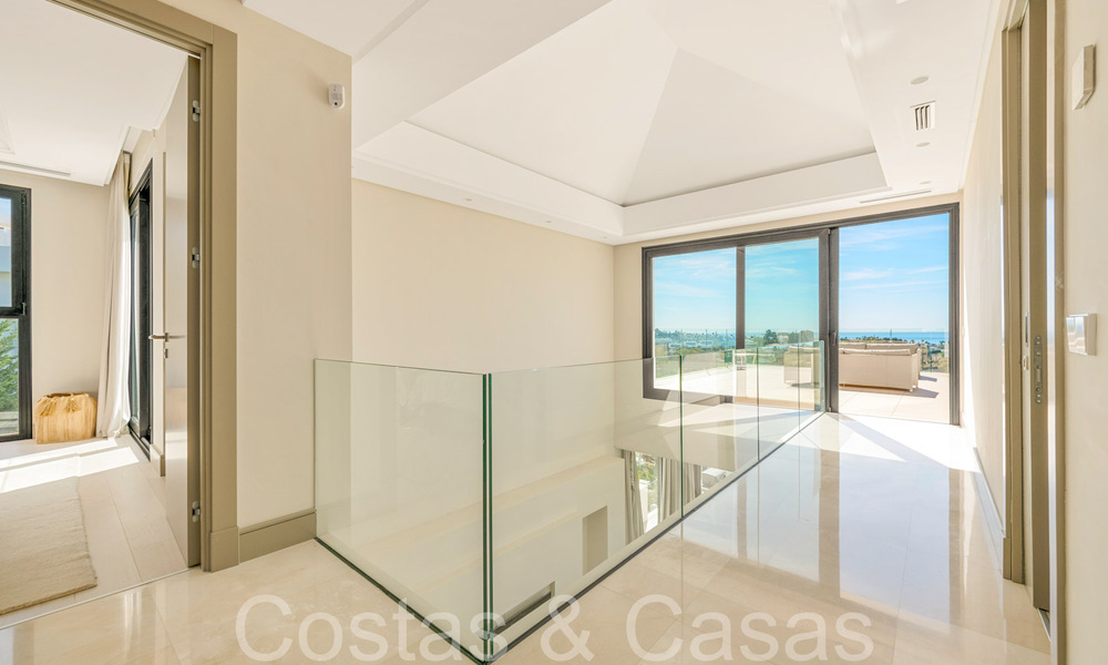 Modern luxury villa with fantastic views over the golf course to the sea, for sale in Marbella - Benahavis 70487