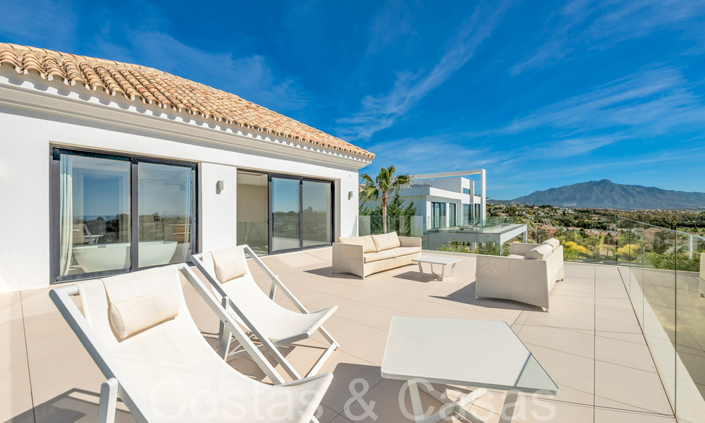 Modern luxury villa with fantastic views over the golf course to the sea, for sale in Marbella - Benahavis 70491