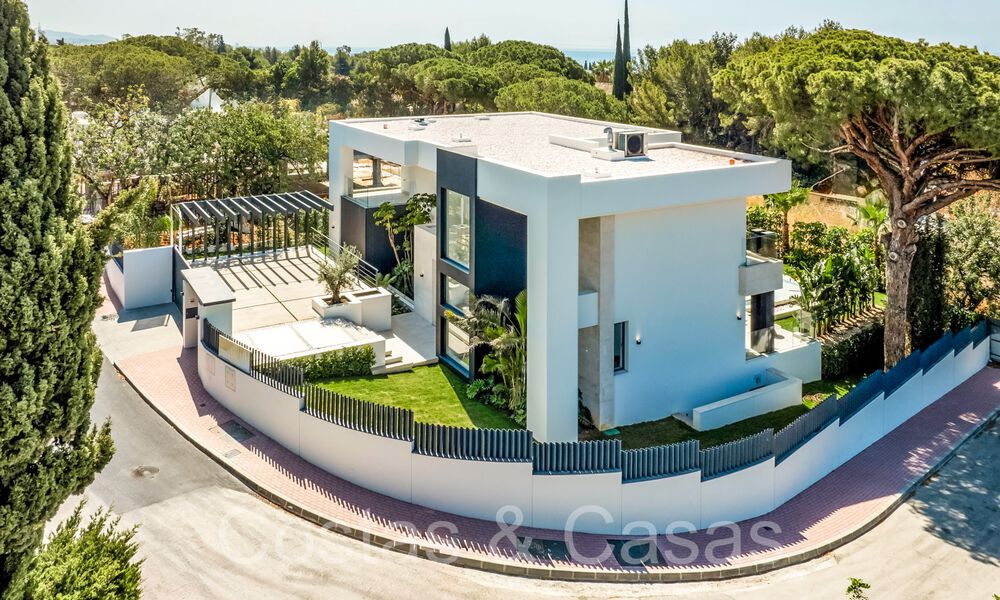 Sophisticated new build villa for sale close to all amenities on Marbella's famous Golden Mile 70619