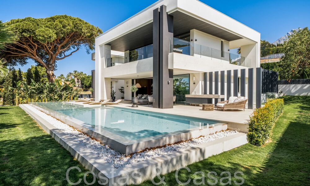 Sophisticated new build villa for sale close to all amenities on Marbella's famous Golden Mile 70632