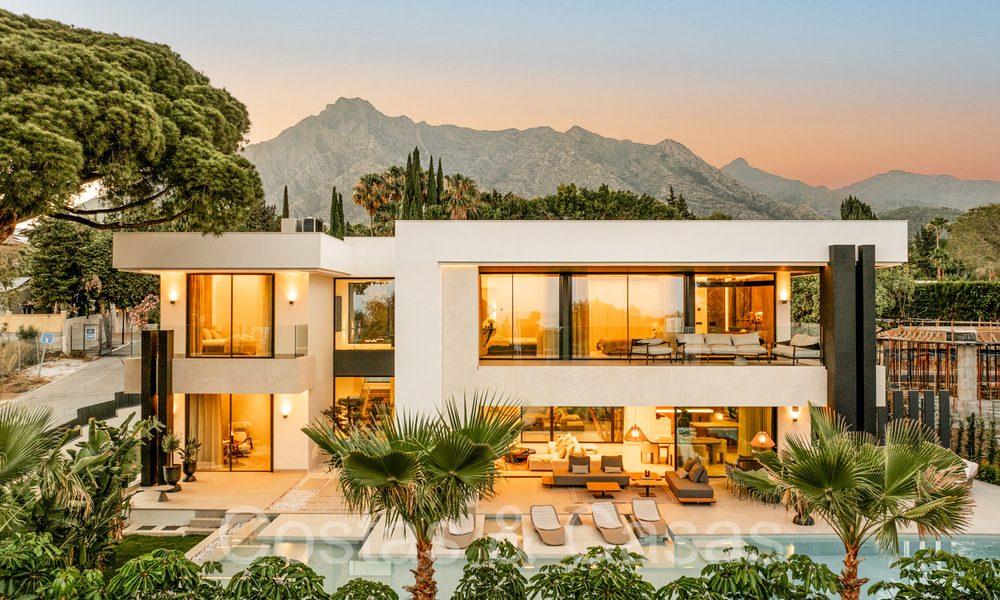 Sophisticated new build villa for sale close to all amenities on Marbella's famous Golden Mile 70634