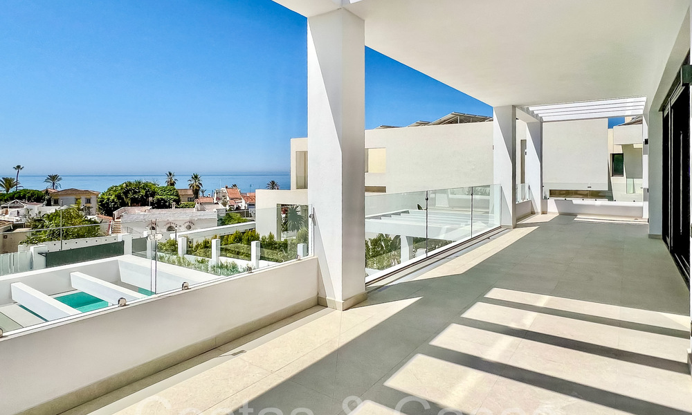 Contemporary new build villa for sale in Elviria, a coveted beach area east of Marbella centre 70603