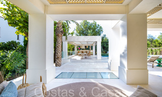 Modern luxury villa for sale in a gated urbanization on Marbella's Golden Mile 70737 