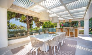 Modern luxury villa for sale in a gated urbanization on Marbella's Golden Mile 70738 