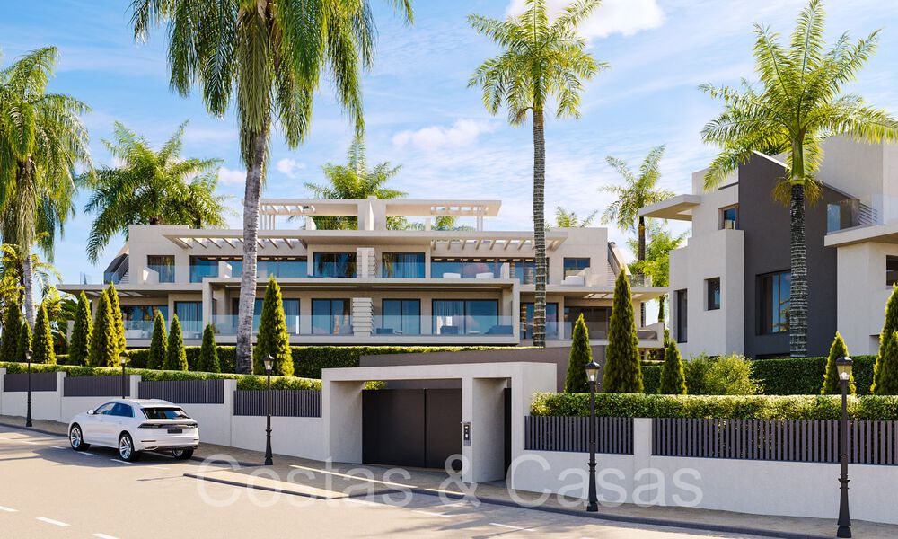 New project with luxury apartments and penthouses for sale within walking distance of the beach in Estepona 71080