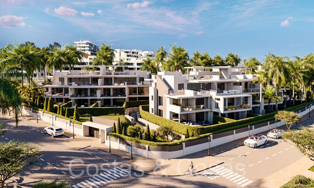 New project with luxury apartments and penthouses for sale within walking distance of the beach in Estepona 71087