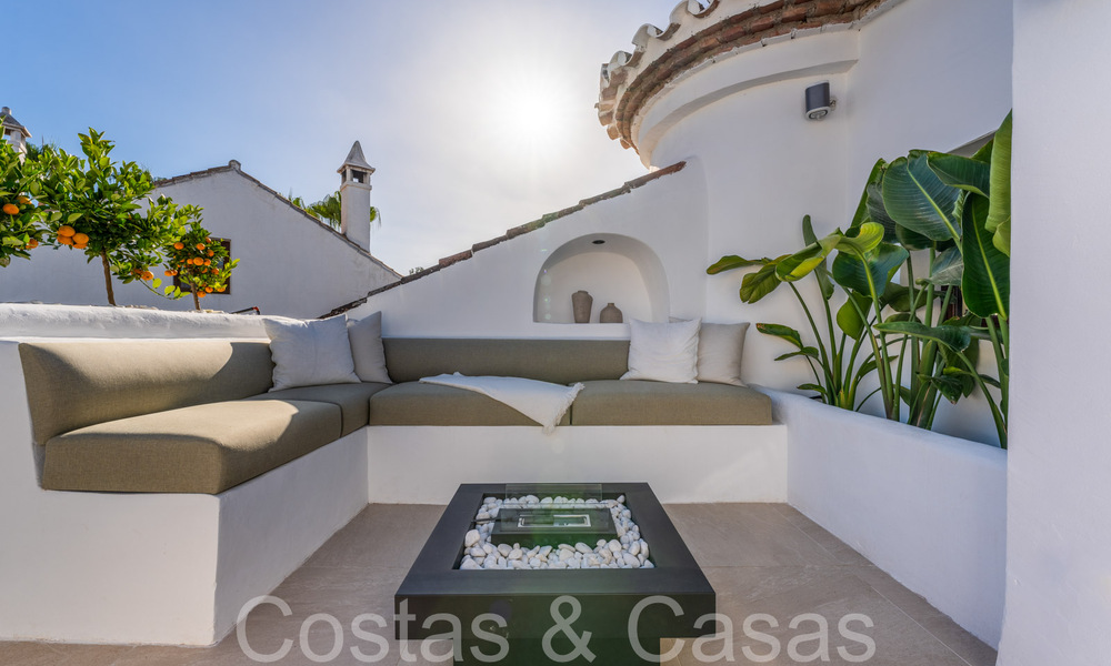 Prestigious duplex penthouse with private plunge pool for sale on Marbella's prestigious Golden Mile 71143