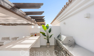 Stunning penthouse with large solarium and plunge pool for sale in Nueva Andalucia, Marbella 71217 