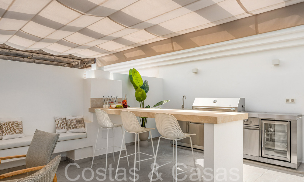 Stunning penthouse with large solarium and plunge pool for sale in Nueva Andalucia, Marbella 71218