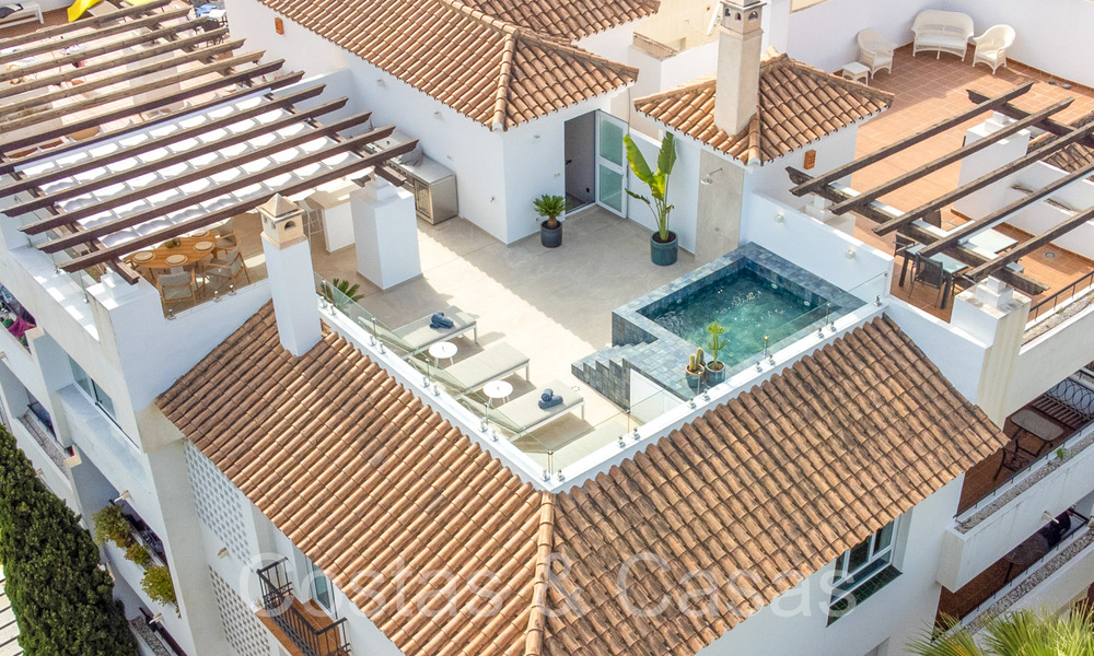 Stunning penthouse with large solarium and plunge pool for sale in Nueva Andalucia, Marbella 71221