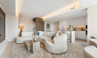 Stunning penthouse with large solarium and plunge pool for sale in Nueva Andalucia, Marbella 71234 