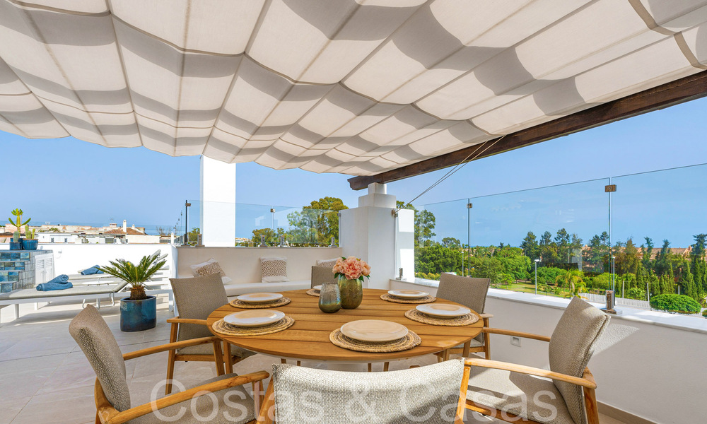 Stunning penthouse with large solarium and plunge pool for sale in Nueva Andalucia, Marbella 71246