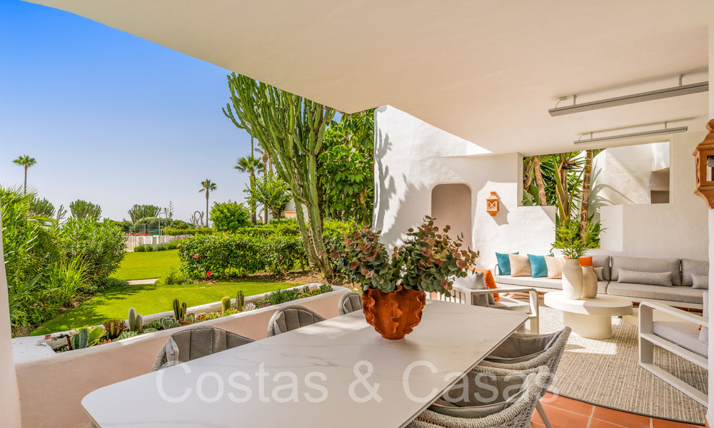 Fully renovated ground floor apartment for sale, in a beach complex on the New Golden Mile between Marbella and Estepona 71278