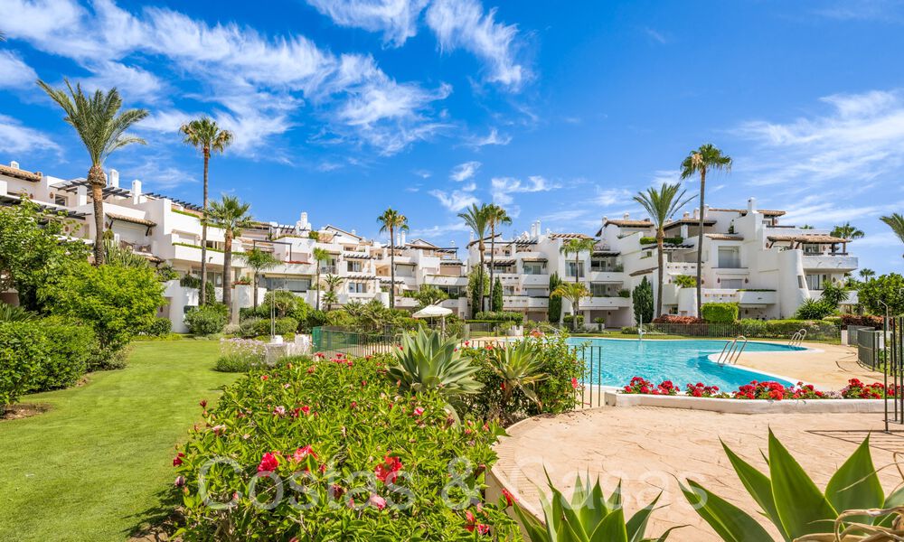 Fully renovated ground floor apartment for sale, in a beach complex on the New Golden Mile between Marbella and Estepona 71288