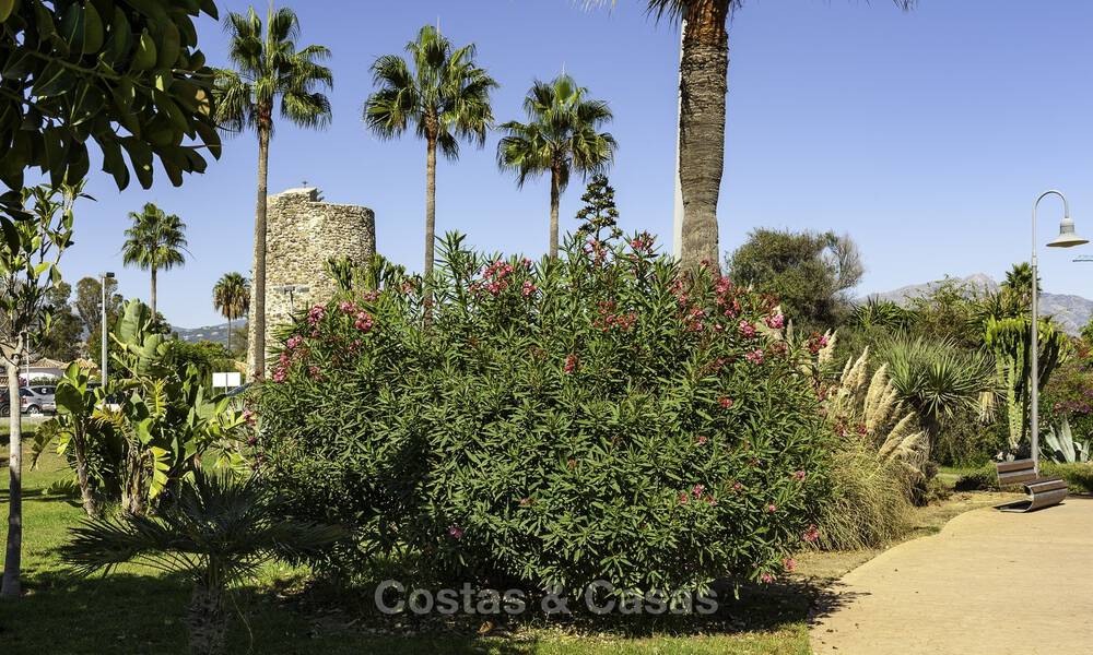 Fully renovated ground floor apartment for sale, in a beach complex on the New Golden Mile between Marbella and Estepona 71401