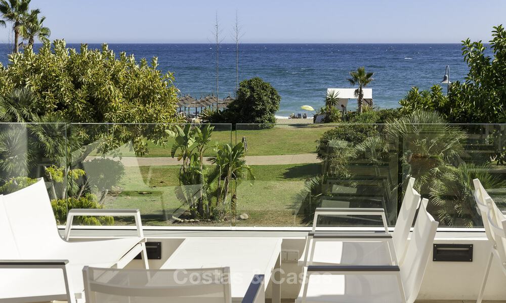 Fully renovated ground floor apartment for sale, in a beach complex on the New Golden Mile between Marbella and Estepona 71402