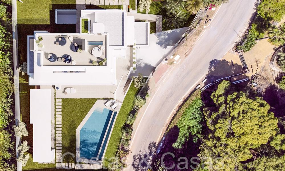 First class new build villa with contemporary design for sale in the exclusive Cascada de Camojan on Marbella’s Golden Mile 71318