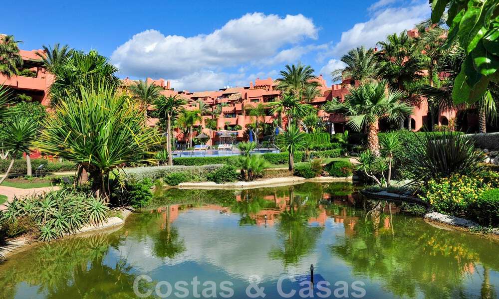 Luxurious ground floor apartment for sale in a five star beach complex on the New Golden Mile between Marbella and Estepona 71407