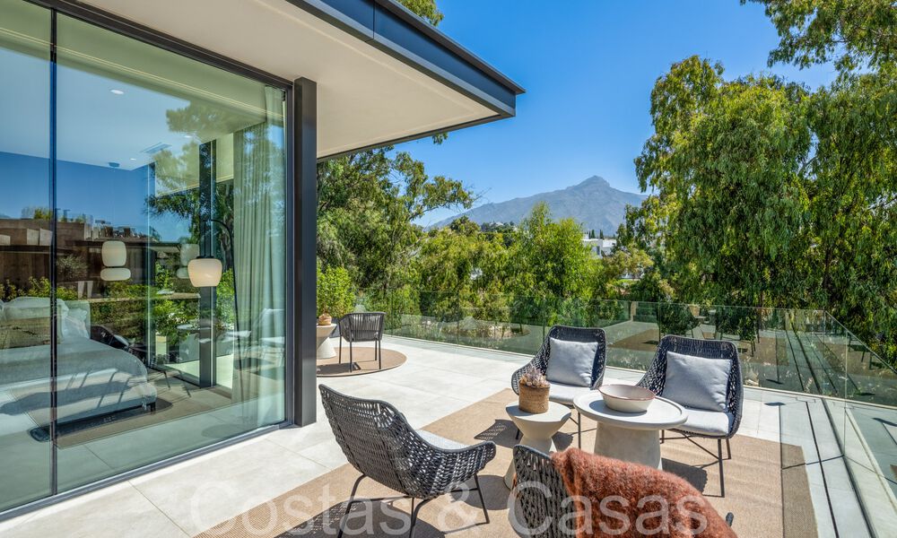 Sophisticated new build villa for sale within walking distance to all amenities in Nueva Andalucia, Marbella 71508