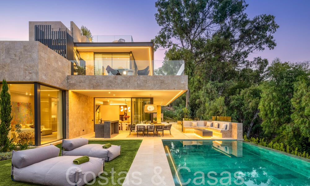 Sophisticated new build villa for sale within walking distance to all amenities in Nueva Andalucia, Marbella 71541