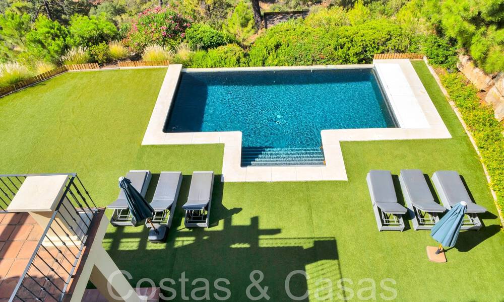 Timeless Spanish luxury villa with panoramic sea views for sale in a gated urbanization of Marbella - Benahavis 71544