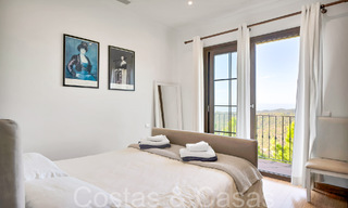 Timeless Spanish luxury villa with panoramic sea views for sale in a gated urbanization of Marbella - Benahavis 71552 