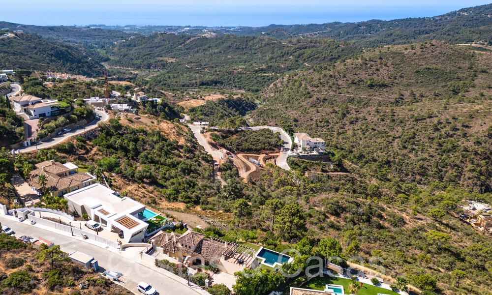 Timeless Spanish luxury villa with panoramic sea views for sale in a gated urbanization of Marbella - Benahavis 71568