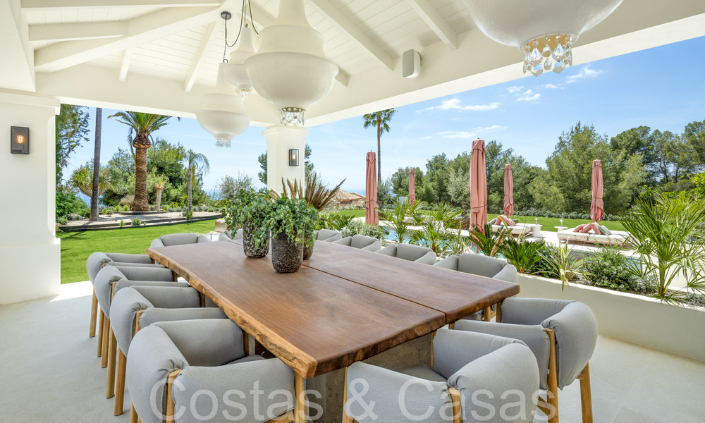 Stately luxury villa for sale in a Mediterranean style in the upscale residential area of Sierra Blanca on Marbella's Golden Mile 71617