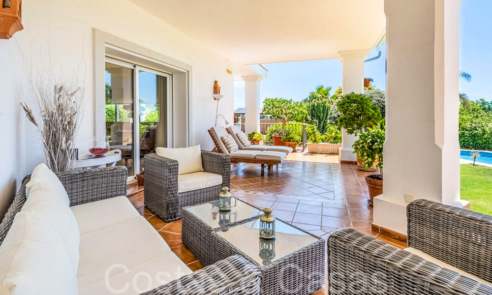 Luxury character villa for sale in a privileged urbanisation in Benahavis - Marbella 71815