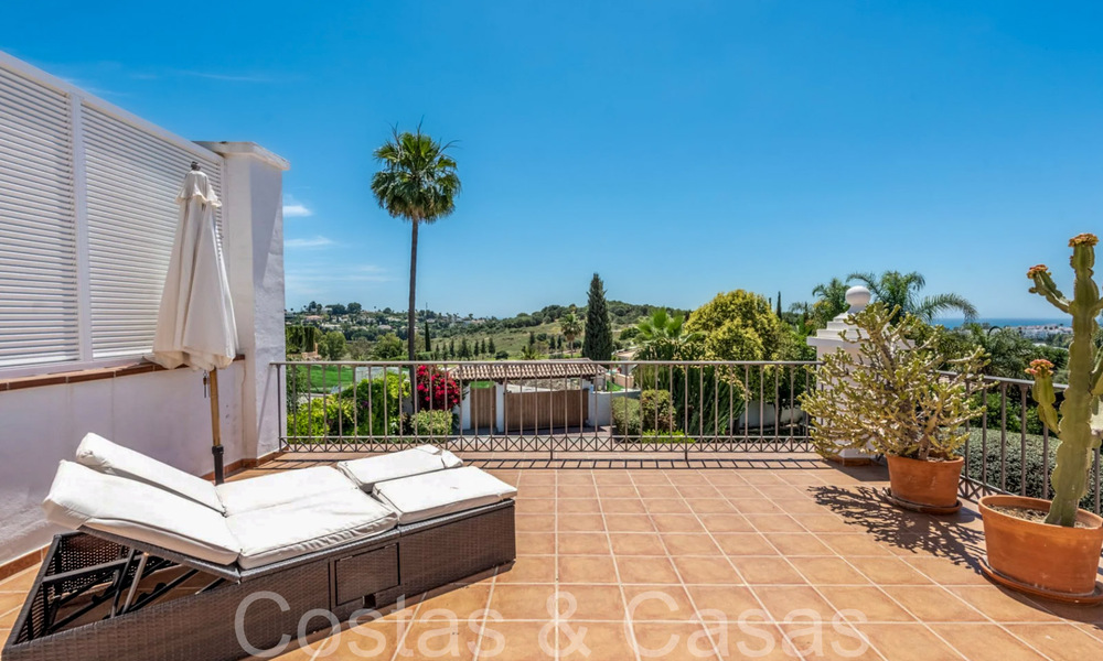 Luxury character villa for sale in a privileged urbanisation in Benahavis - Marbella 71820