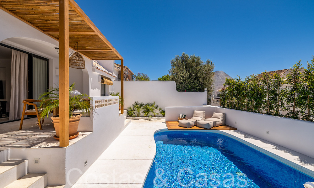 Move-in ready, fully renovated house for sale close to all amenities on the border of Marbella and Mijas 71851