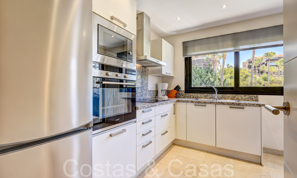 Modern golf apartment for sale in the prestigious 5* Los Flamingos Golf Resort on the New Golden Mile, Marbella - Benahavís 71707