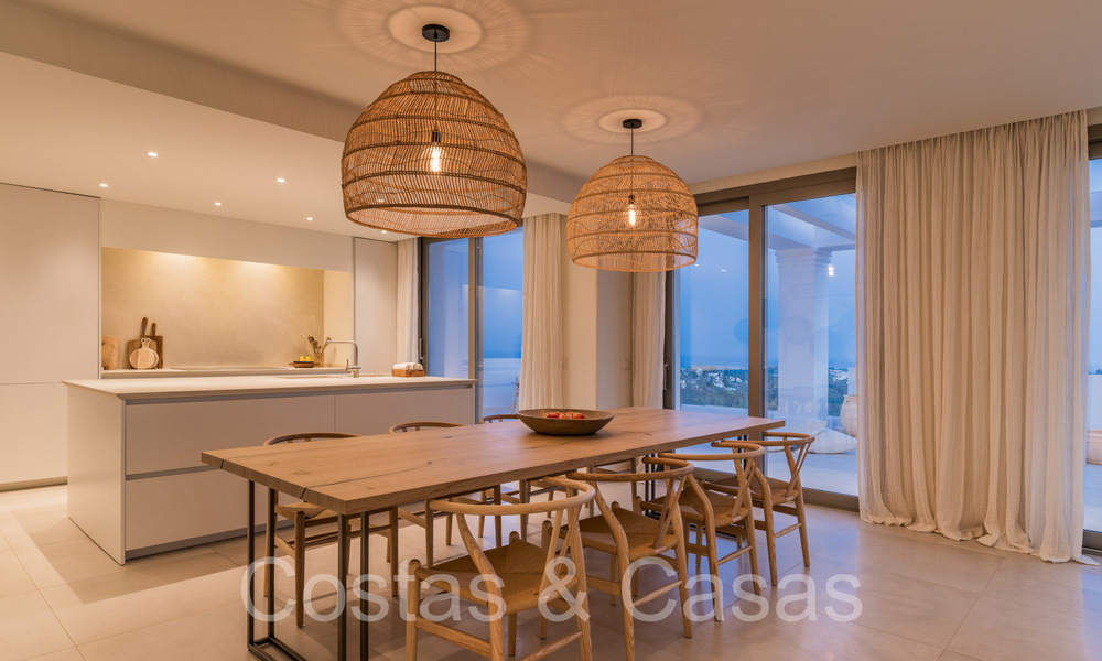 Stylish contemporary luxury Mediterranean penthouse for sale with unobstructed panoramic views in Nueva Andalucia, Marbella 71972