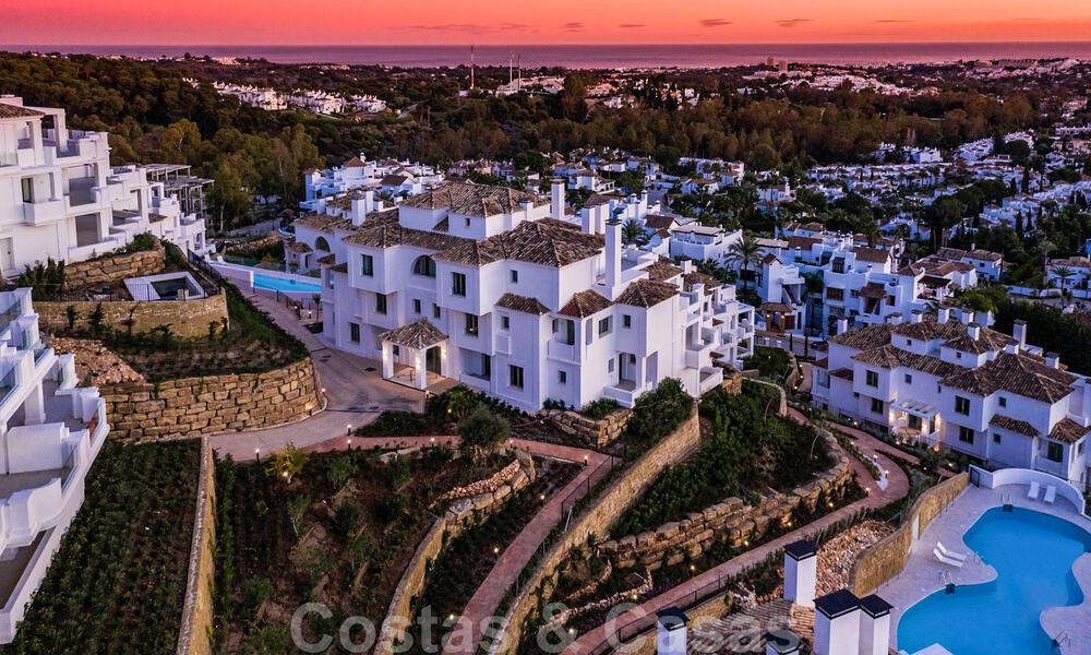 Stylish contemporary luxury Mediterranean penthouse for sale with unobstructed panoramic views in Nueva Andalucia, Marbella 71999