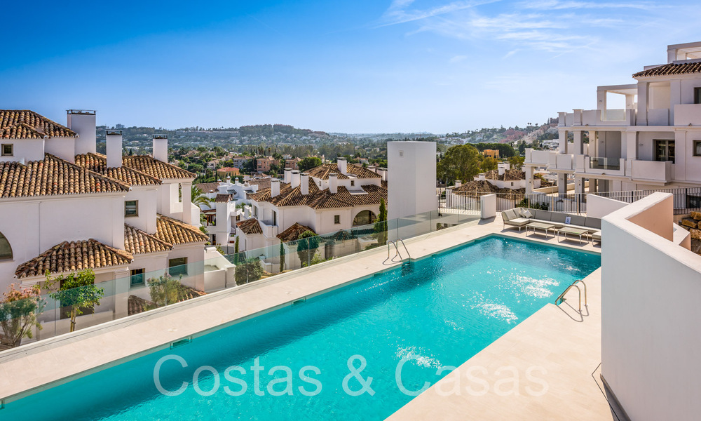 Stylish contemporary luxury Mediterranean penthouse for sale with unobstructed panoramic views in Nueva Andalucia, Marbella 72105