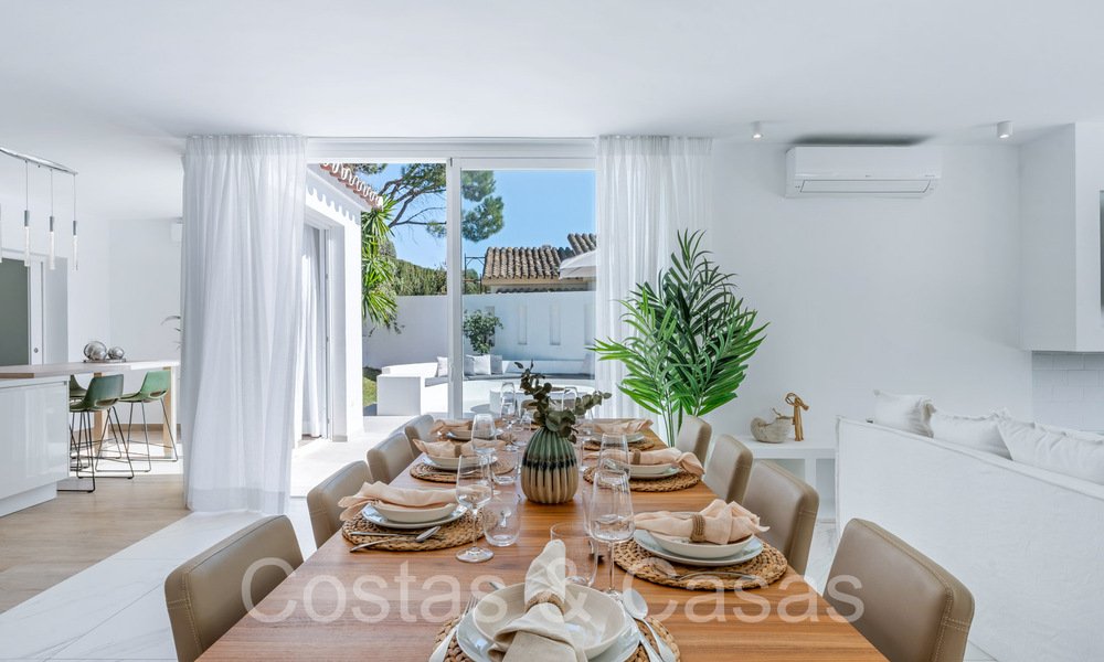 Mediterranean luxury villa for sale with large garden and additional little house, with sea views, close to amenities in Marbella East 72060