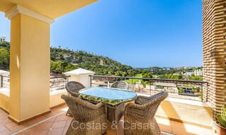 Move-in ready, spacious 3-bedroom apartment for sale surrounded by golf courses in Benahavis - Marbella 72148