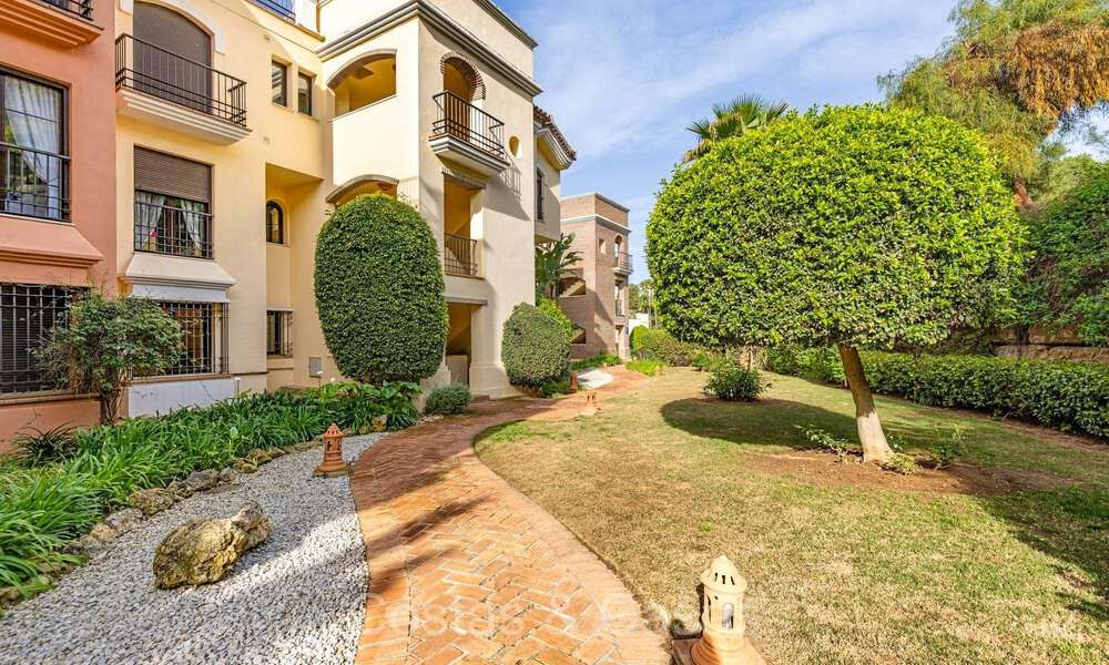 Move-in ready, spacious 3-bedroom apartment for sale surrounded by golf courses in Benahavis - Marbella 72155