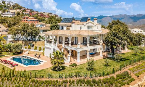 Majestic Mediterranean style villa for sale, with sea views, in a natural setting east of Marbella centre 72171