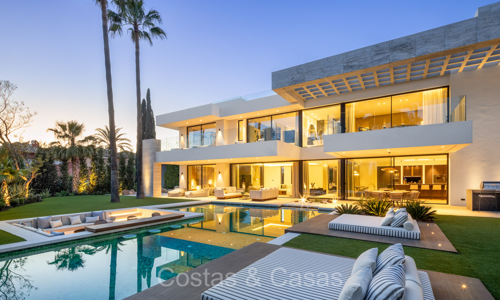 Impressive contemporary design villa for sale in Nueva Andalucia, Marbella 72199