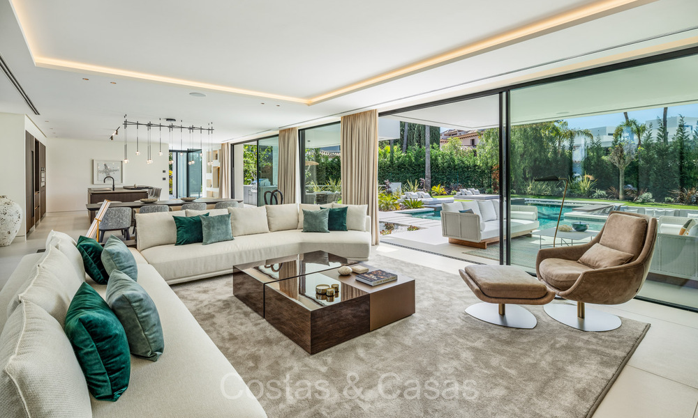 Impressive contemporary design villa for sale in Nueva Andalucia, Marbella 72220