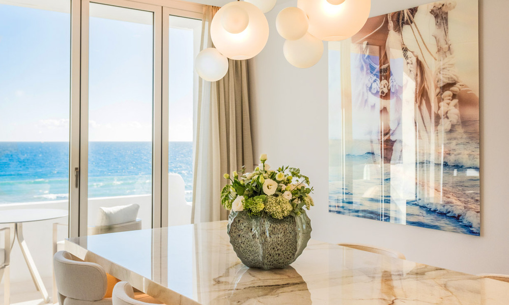 Prestigious penthouse with frontal sea views for sale, frontline beach in Puente Romano, Golden Mile, Marbella 72335