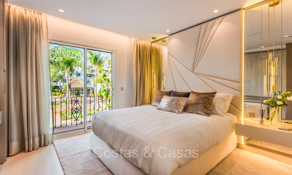 Prestigious penthouse with frontal sea views for sale, frontline beach in Puente Romano, Golden Mile, Marbella 72337