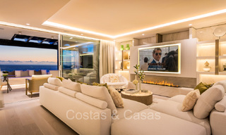 Prestigious penthouse with frontal sea views for sale, frontline beach in Puente Romano, Golden Mile, Marbella 72342 