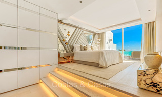 Prestigious penthouse with frontal sea views for sale, frontline beach in Puente Romano, Golden Mile, Marbella 72377 