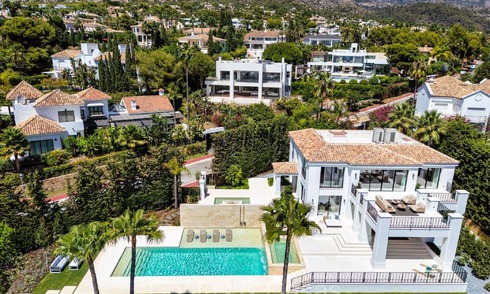 Stately luxury villa with modern Mediterranean architecture for sale in the prestigious residential area of Sierra Blanca in Marbella 72437