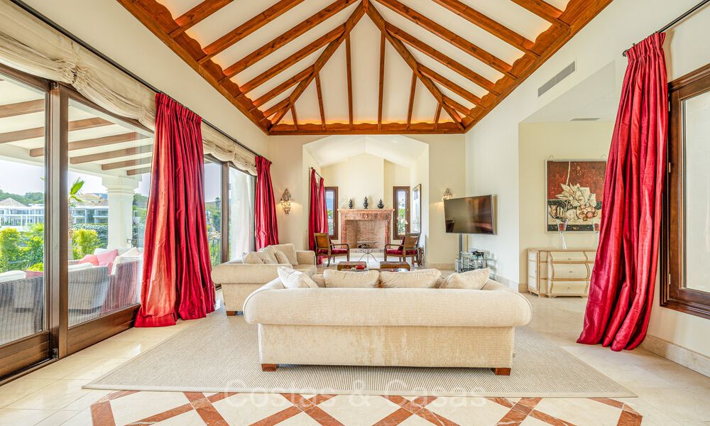 Prestigious Spanish luxury villa for sale bordering the golf course in the prestigious La Zagaleta golf resort, Benahavis - Marbella 72467