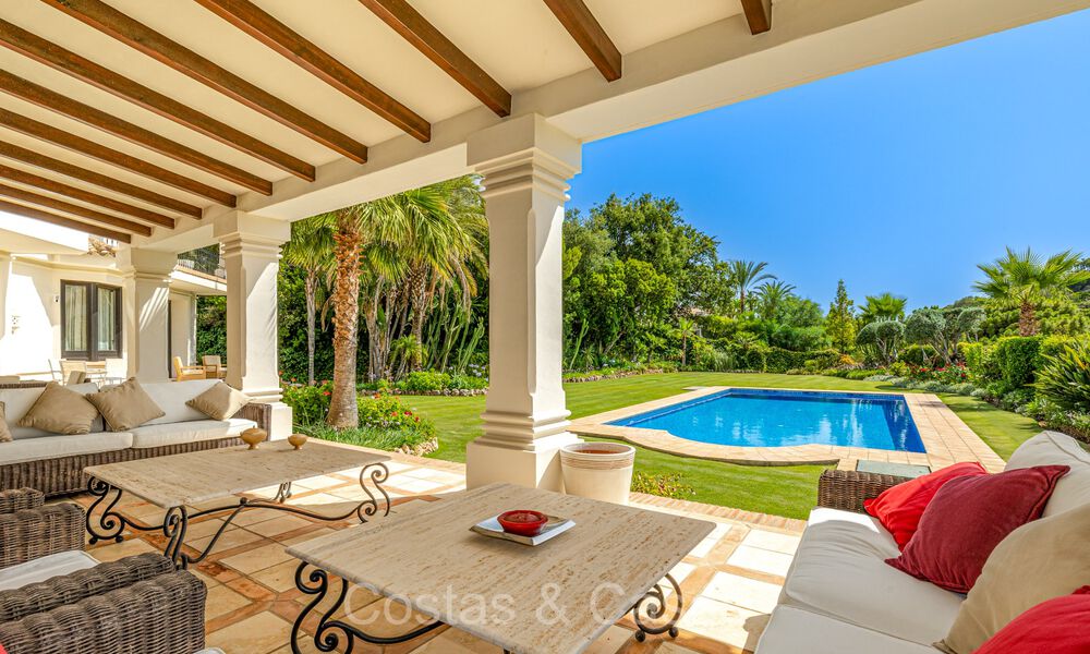 Prestigious Spanish luxury villa for sale bordering the golf course in the prestigious La Zagaleta golf resort, Benahavis - Marbella 72472