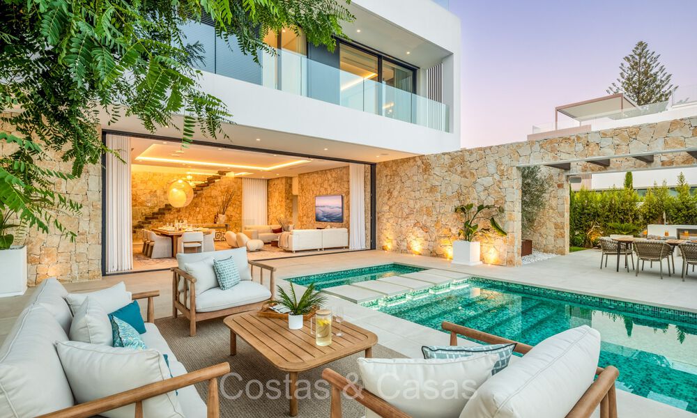 New, state-of-the-art luxury villa for sale, walking distance to the beach in San Pedro, Marbella 72512