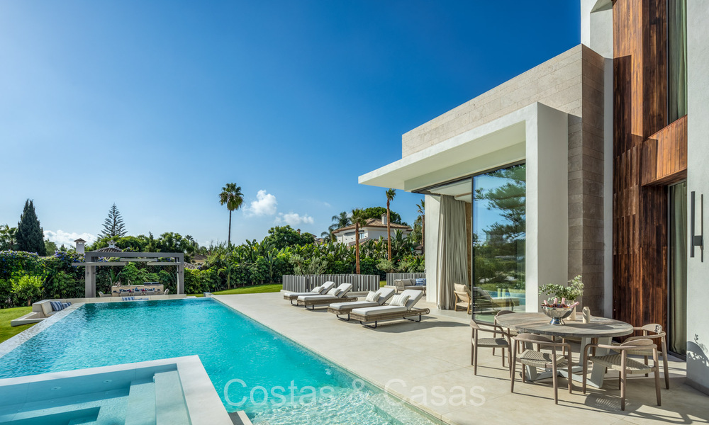 Architectural boutique villa for sale, frontline Las Brisas golf in Nueva Andalucia, Marbella 72645